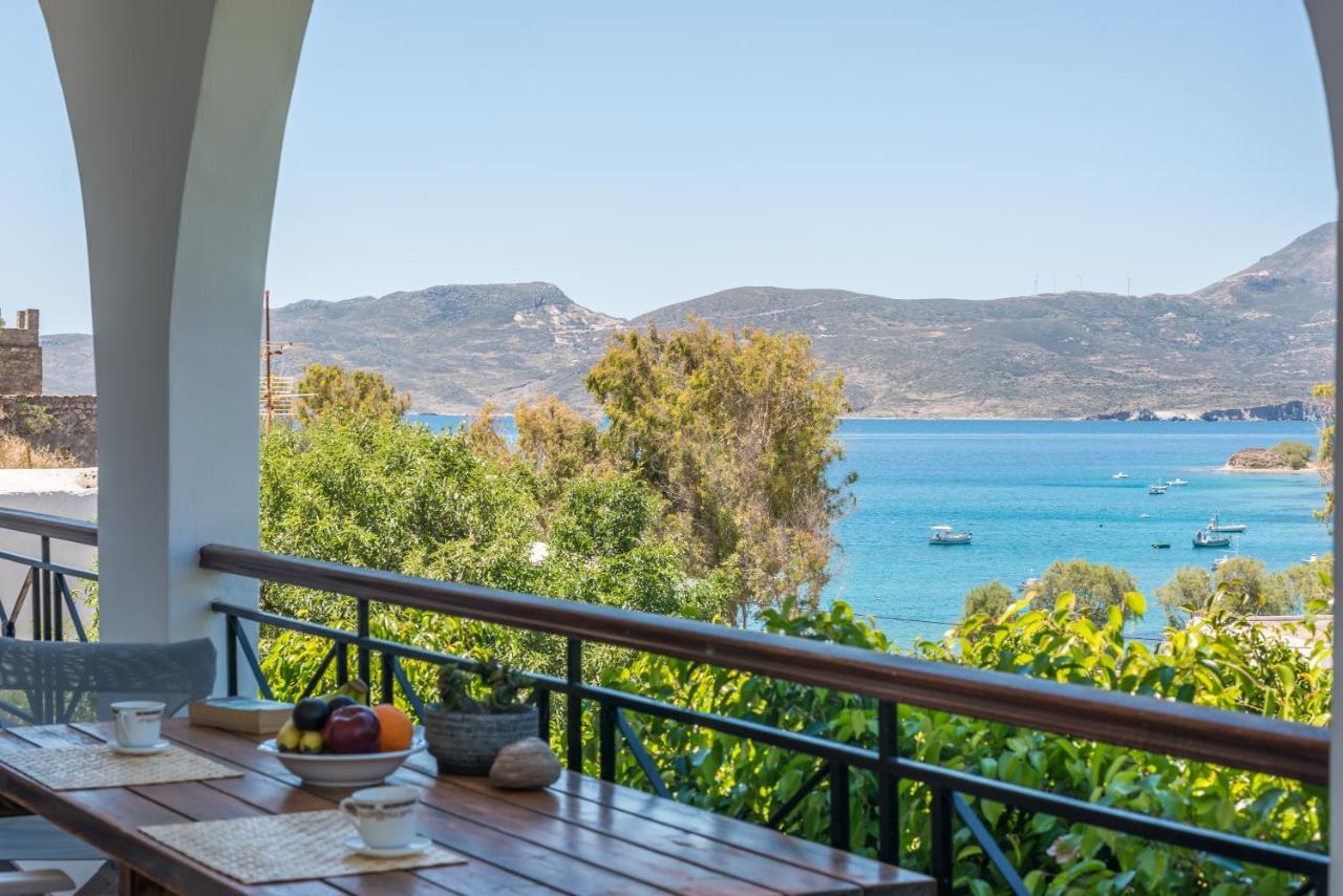 Areti's Milos Guesthouses Adámas Extérieur photo