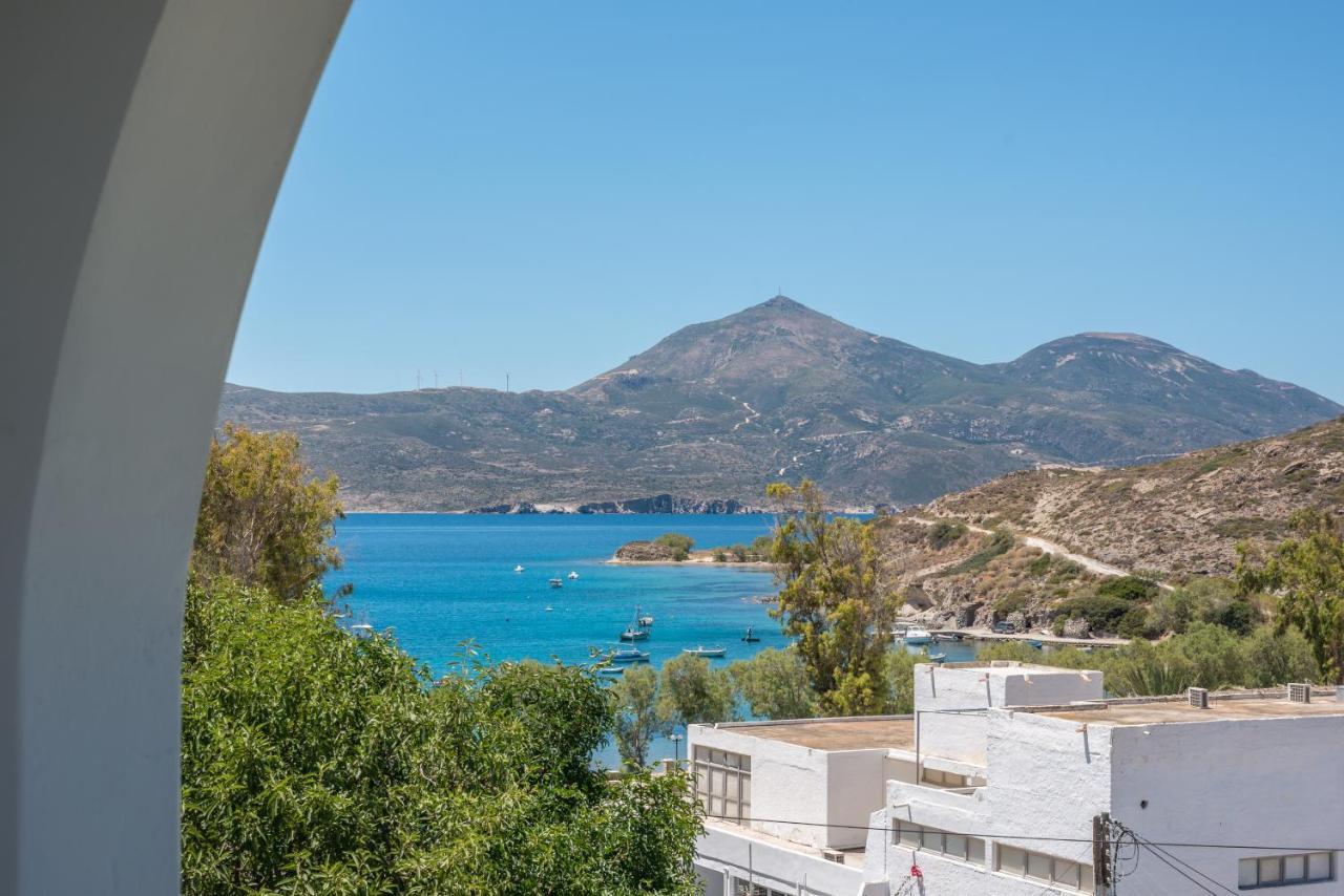 Areti's Milos Guesthouses Adámas Extérieur photo