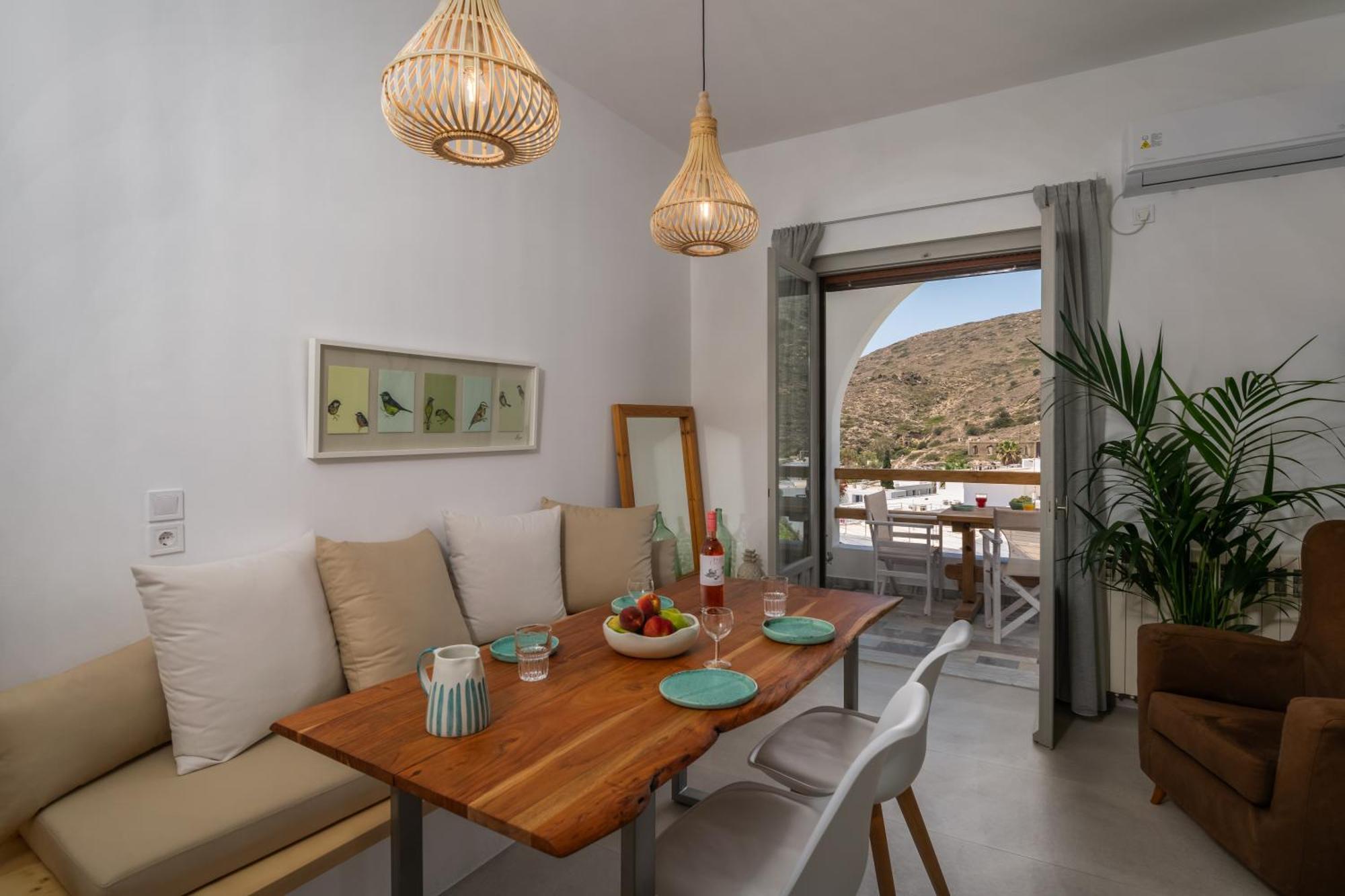 Areti's Milos Guesthouses Adámas Extérieur photo